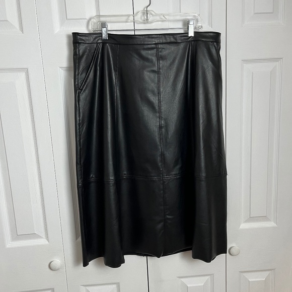 Cleo Soft Faux Leather Midi Skirt Black Size 16 - Picture 2 of 14